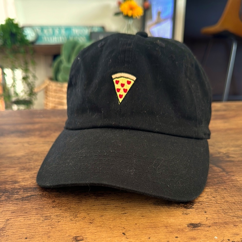 Baseball cap with Pizza Embroidery 🍕